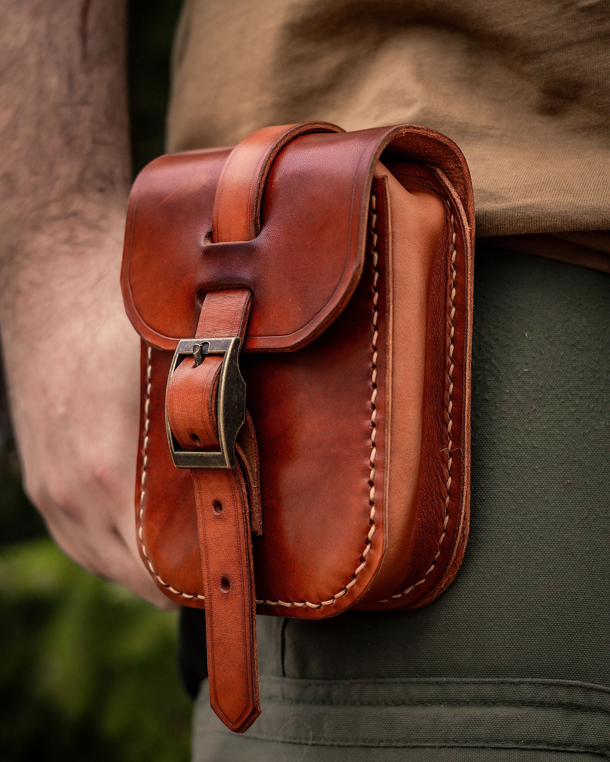 Vertical Bushcraft Leather Belt Bag The Wild Buck