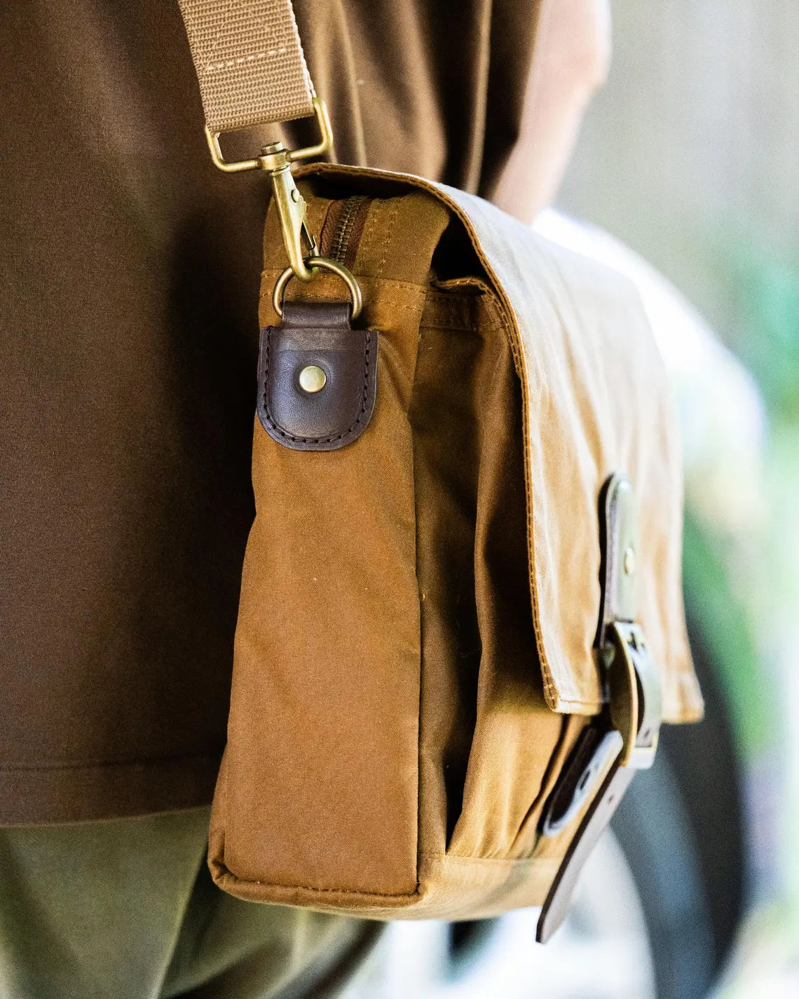 Waxed Canvas Oilskin Satchel in Beige