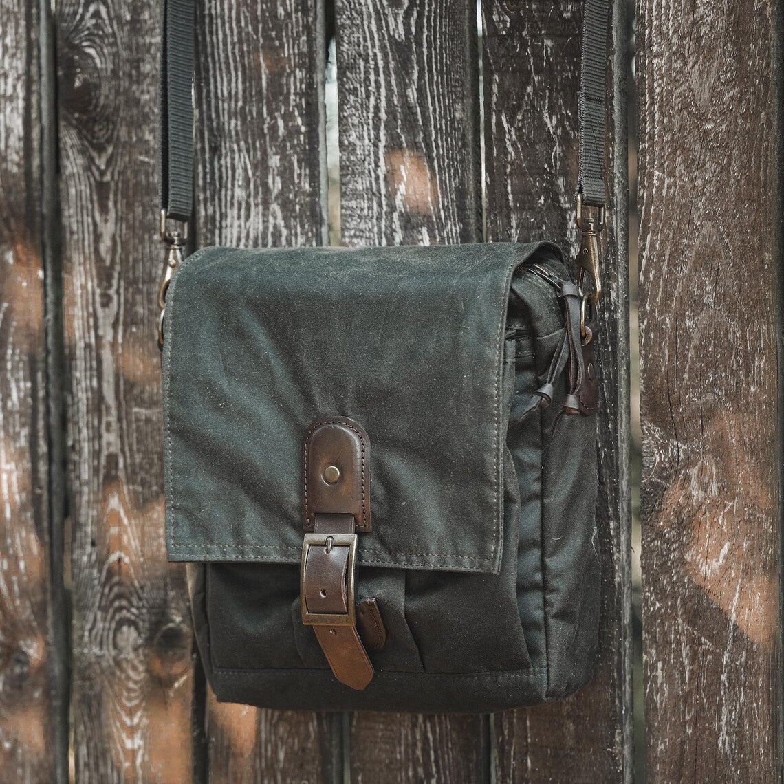 Waxed Canvas Oilskin Satchel in Olive Green