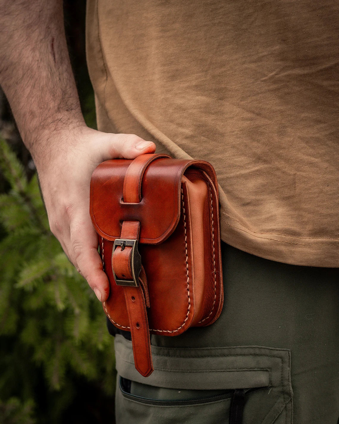 Vertical Bushcraft Leather Belt Bag