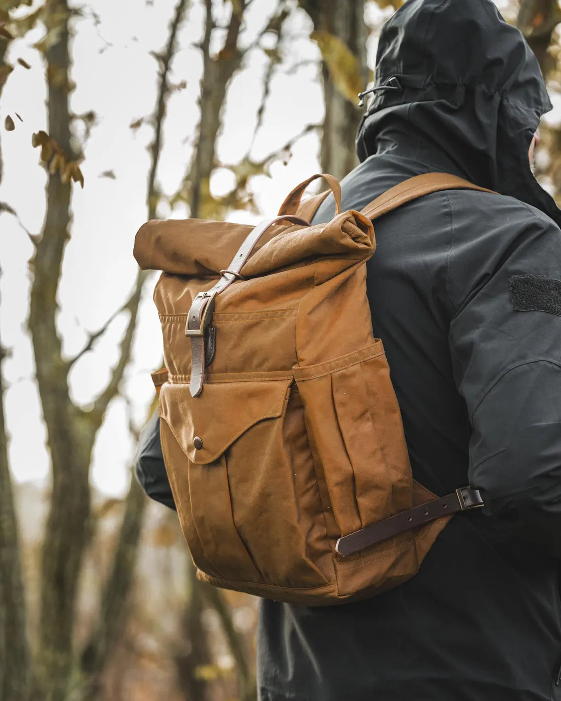 Oilskin Outdoor Roll Top Backpack in Coyote Desert