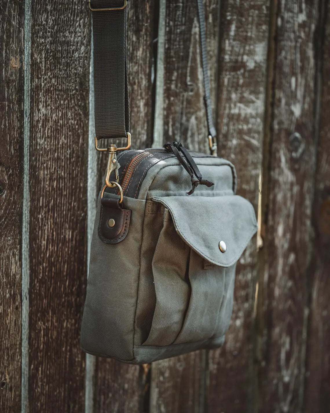 Small Dry Waxed Canvas Shoulder Bag