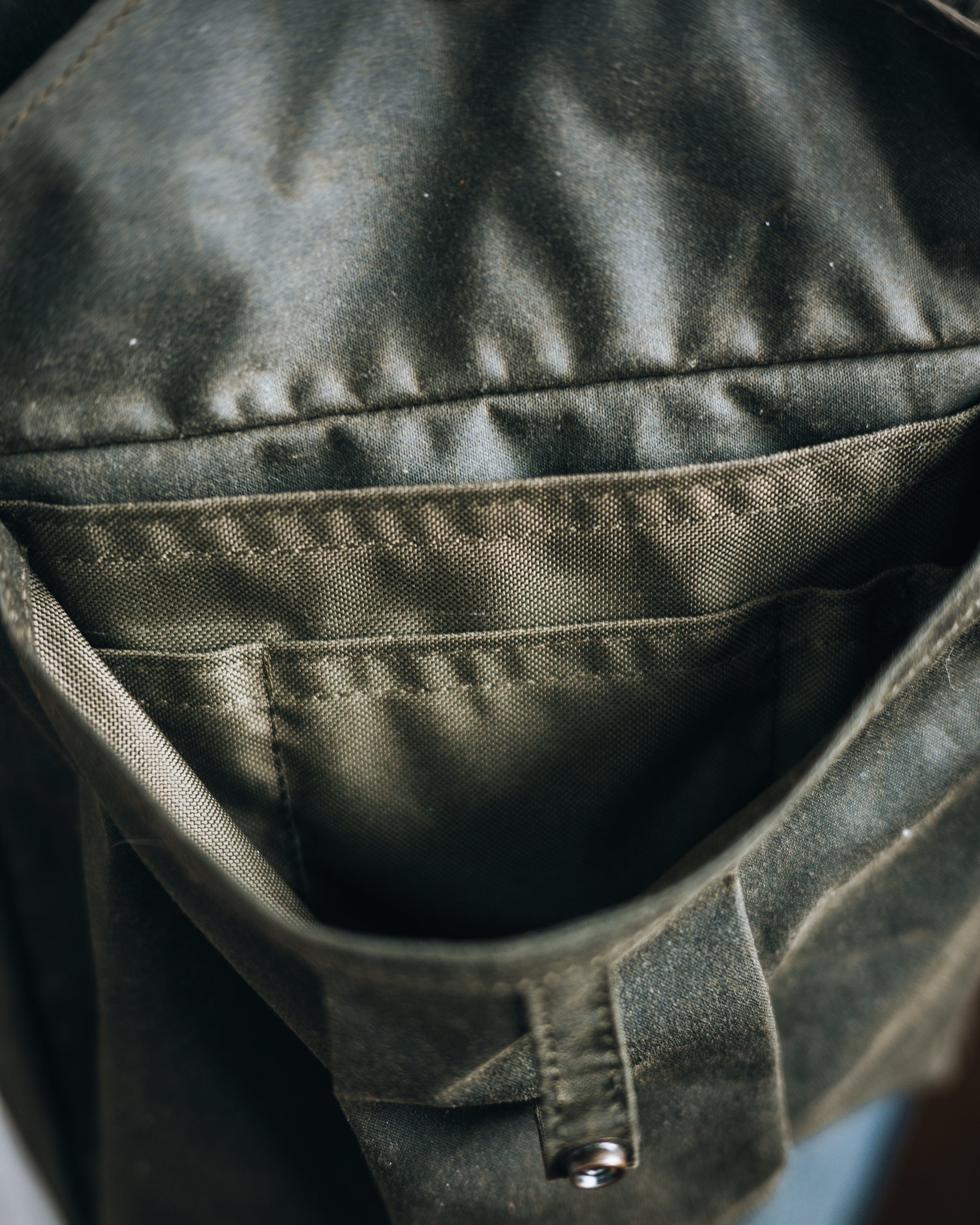 Waxed Canvas Oilskin Satchel in Dark Olive