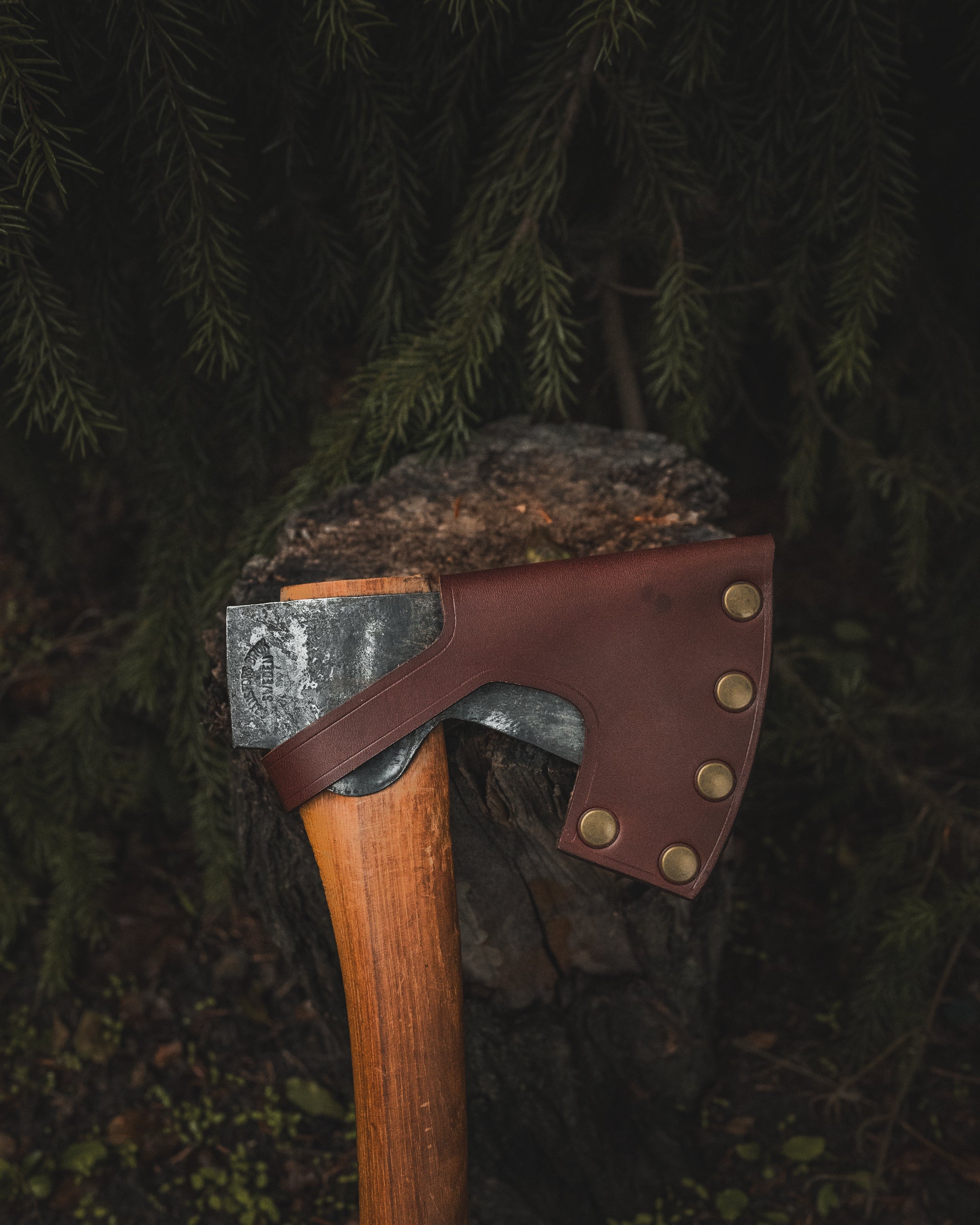 Leather Axe Sheath for 8cm Blades with Rivets