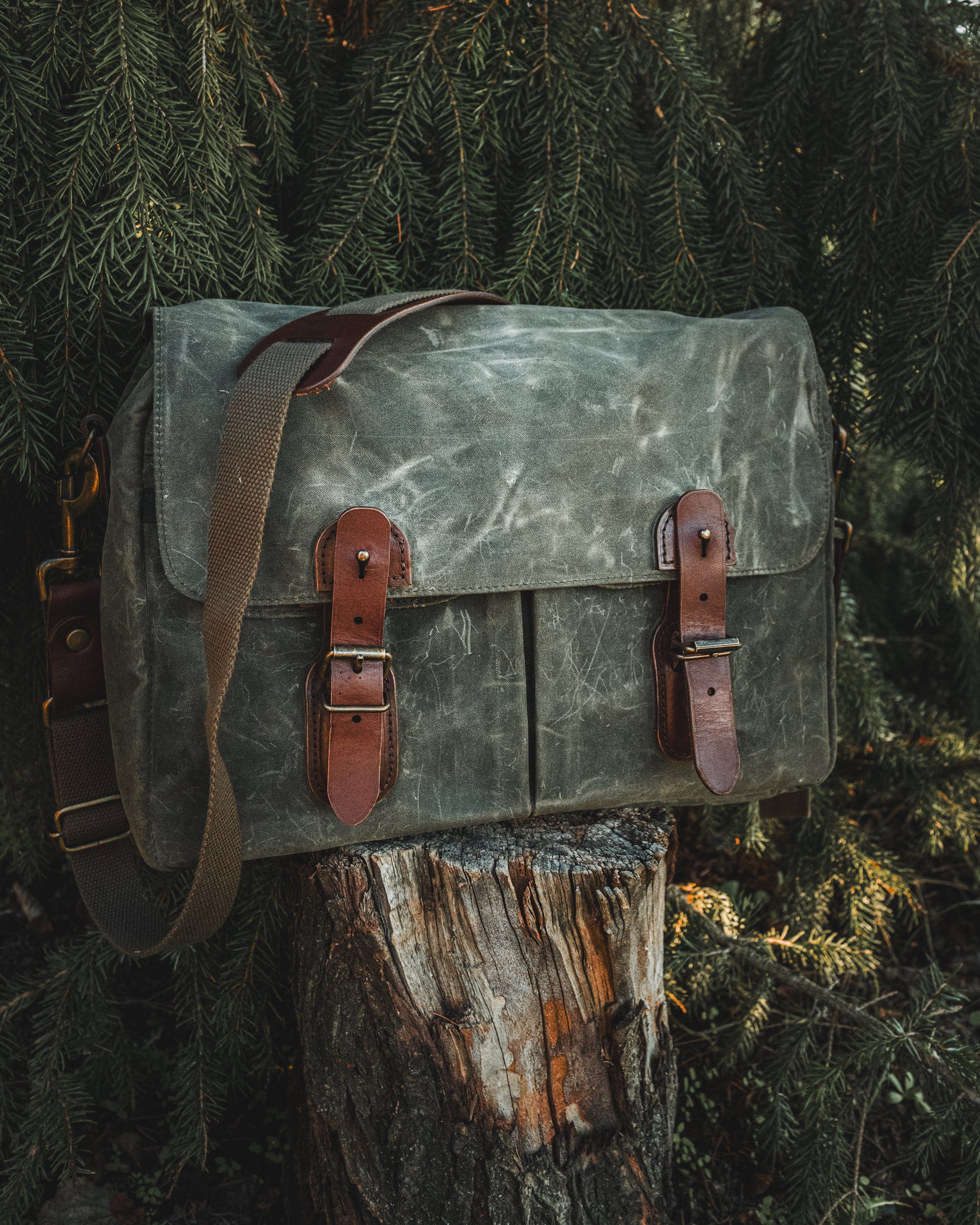 Waxed Canvas Field Bag