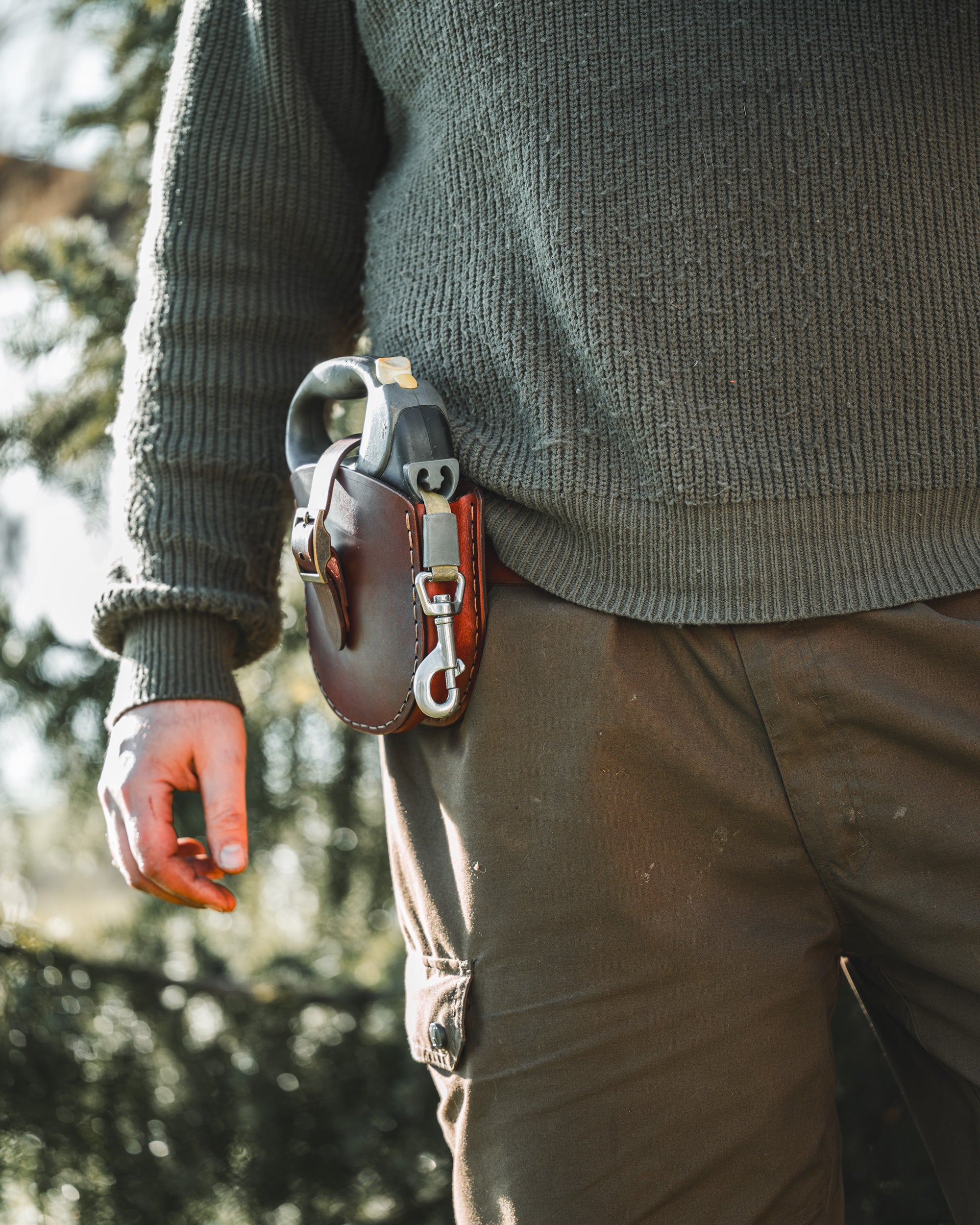 Leather Holster for Flexi Giant 8m Dog Lead
