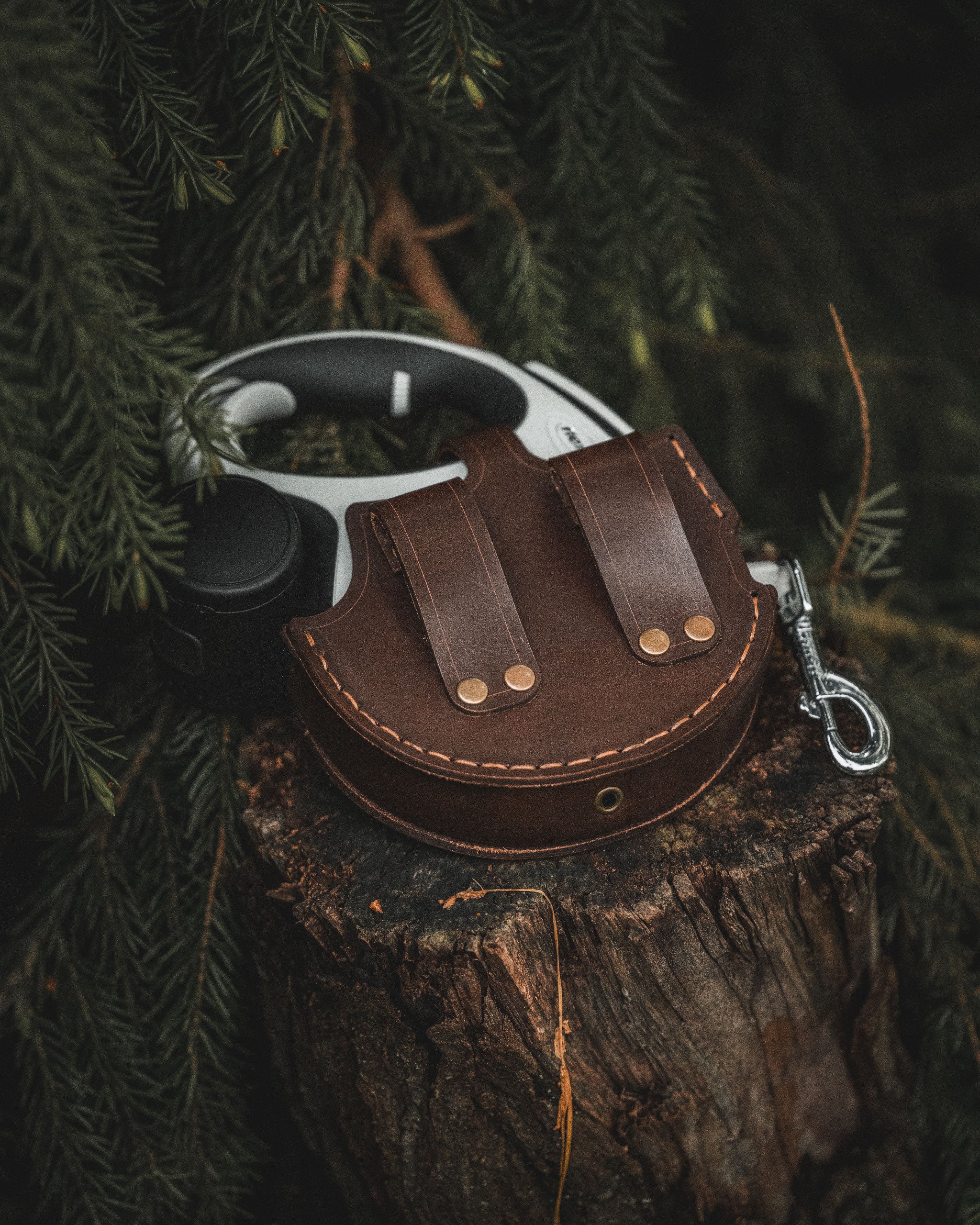 Leather Holster for Flexi Comfort L 8m Dog Lead