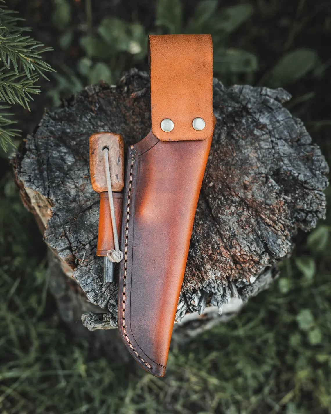 Classic Leather Bushcraft Knife Sheath