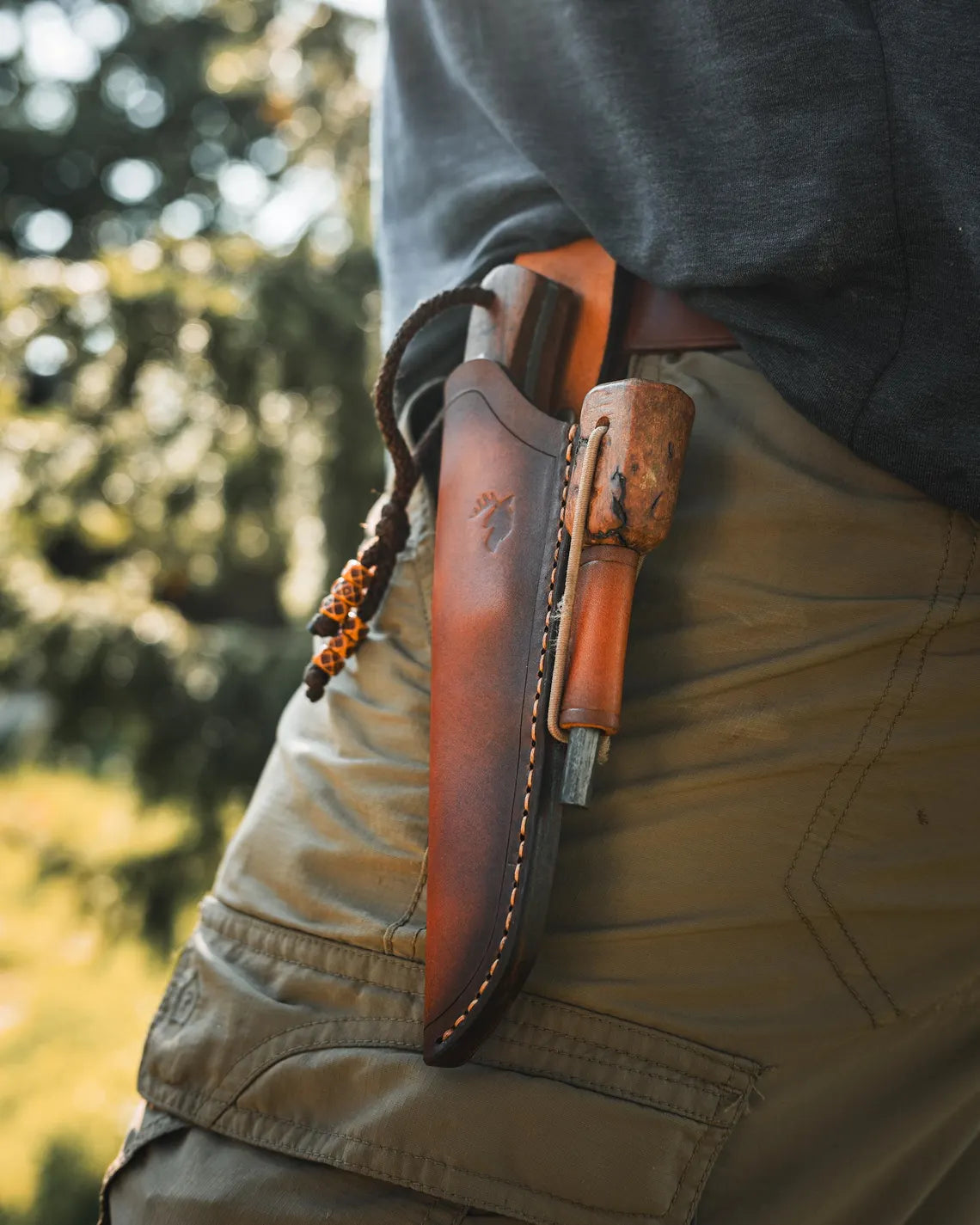 Classic Leather Bushcraft Knife Sheath